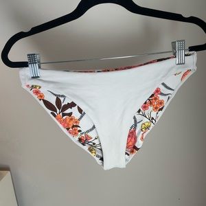 Reversible Maaji bikini Bottoms size medium